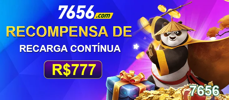 Jogador acessando o aplicativo cassino 7656 no celular